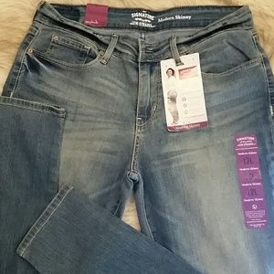 SIGNATURE LEVI STRAUSS MODERN SKINNY JEAN